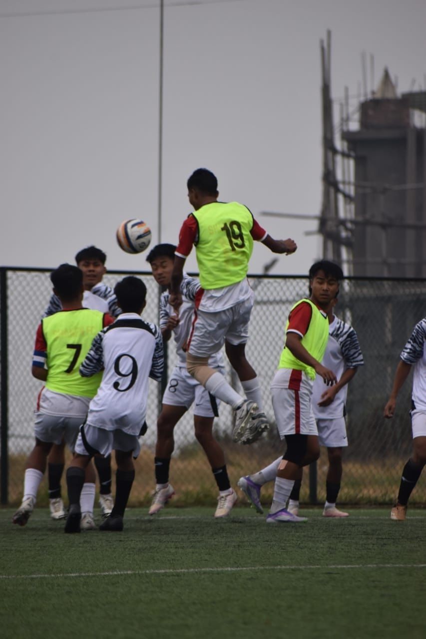 Shanen FC players acknowledge their supporters after their win against Legit FC. (Photo courtesy: Shanen FC)